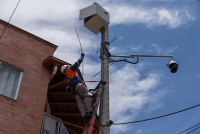 La Ceja inicia mantenimiento de las cámaras del Centro de Monitoreo y Control para fortalecer su seguridad