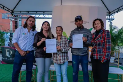 Alcaldía de La Ceja entregó subsidios de vivienda a 100 familias beneficiarias del proyecto Arrayanes de San Sebastián