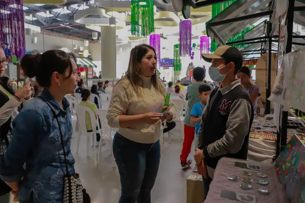 Por primera vez en la historia de La Ceja, se realiza feria de emprendimiento de niños, niñas, adolescentes y jóvenes